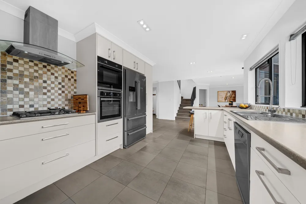 Photos of 12 Lochend Place