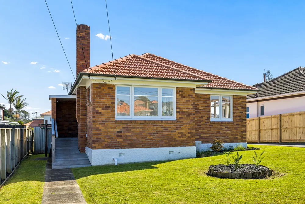 Photos of 19 Rogan Street