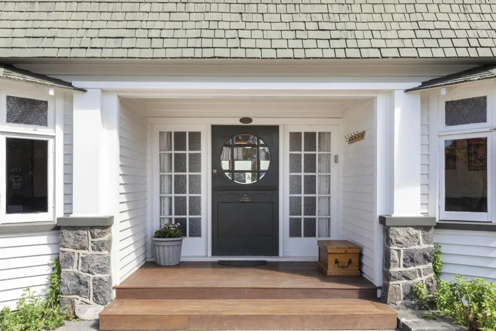 Photos of 117 Lyttelton Street