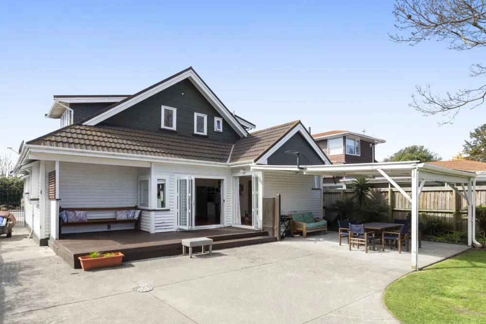 Photos of 117 Lyttelton Street