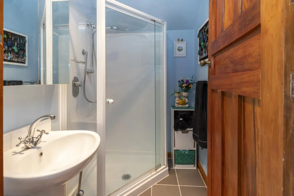 Photos of 117 Lyttelton Street