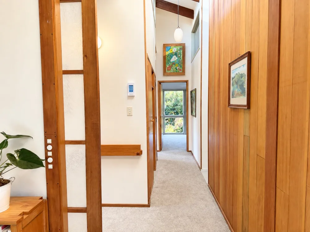 Photos of 179 Victory Road