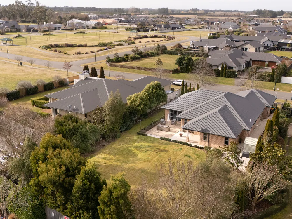 Photos of 62 Rotherham Drive