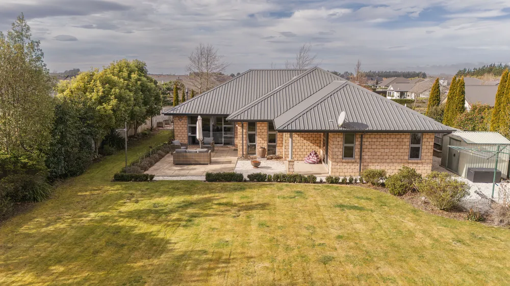 Photos of 62 Rotherham Drive