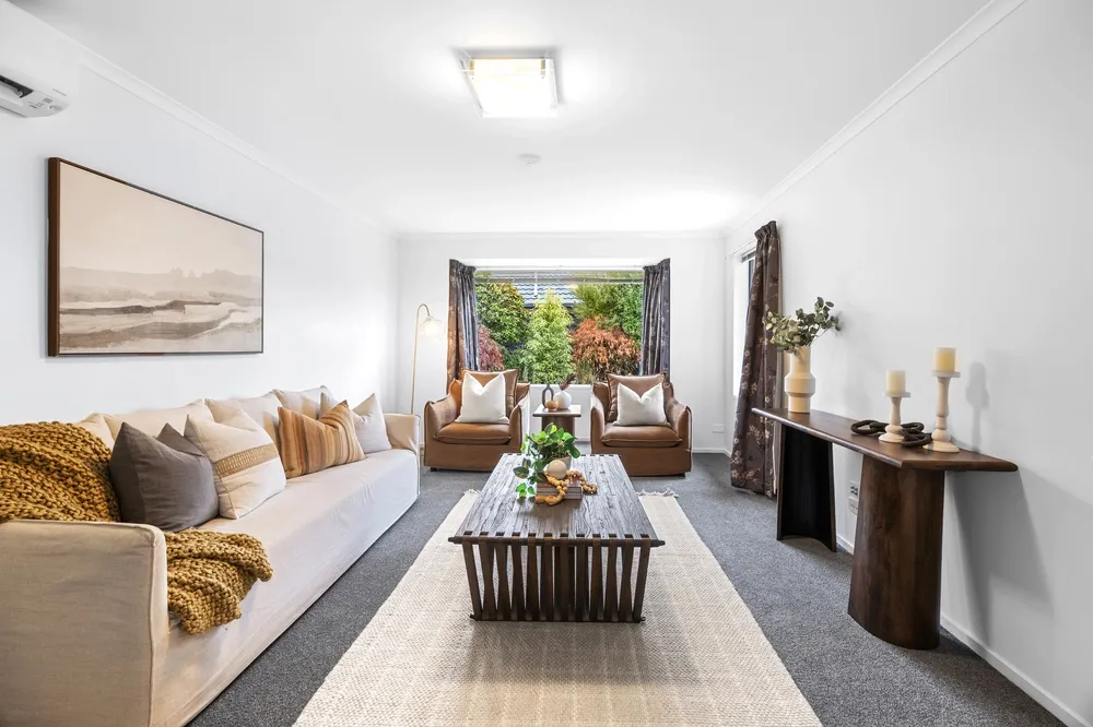 Photos of 47 Showgate Avenue
