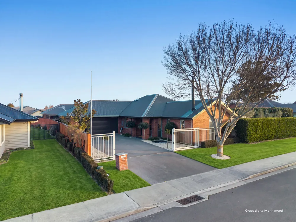 Photos of 16 Franklin Drive
