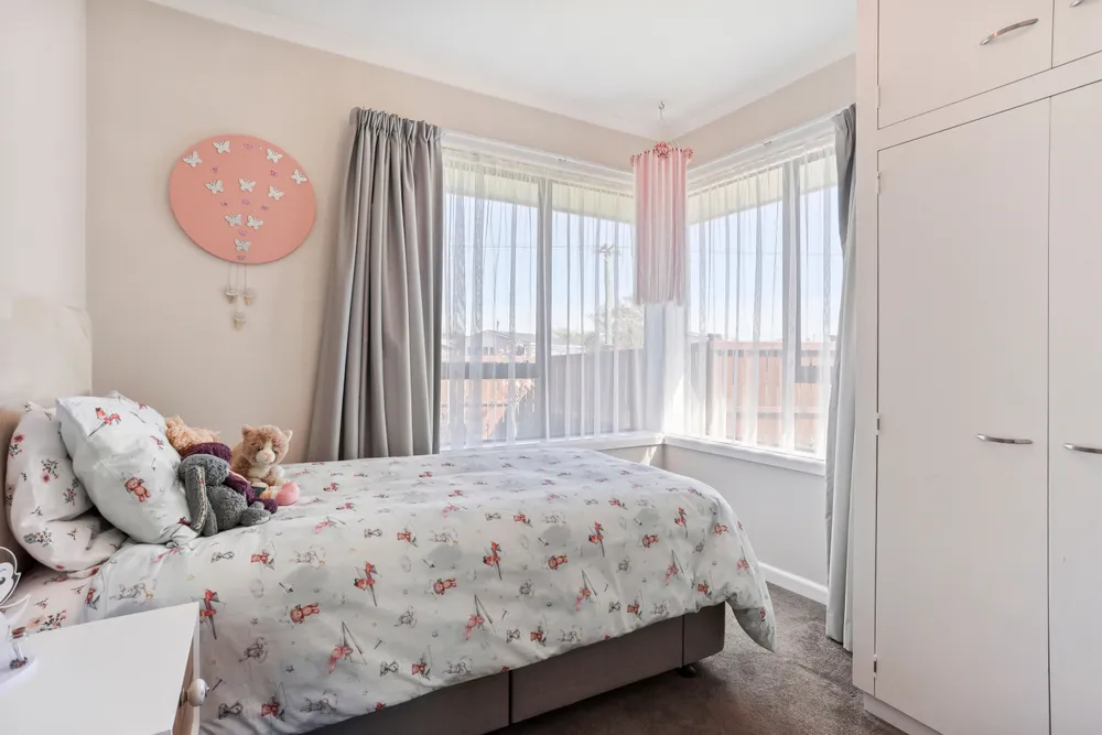 Photos of 15 Twyford Street