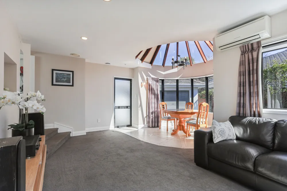 Photos of 15 Twyford Street