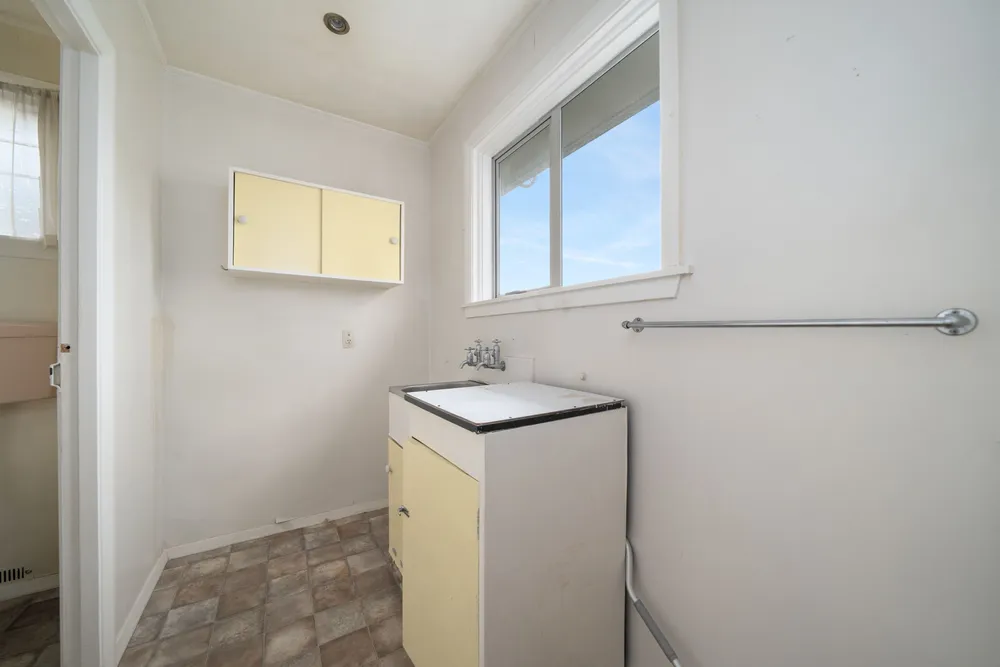 Photos of 26 Esperance Street