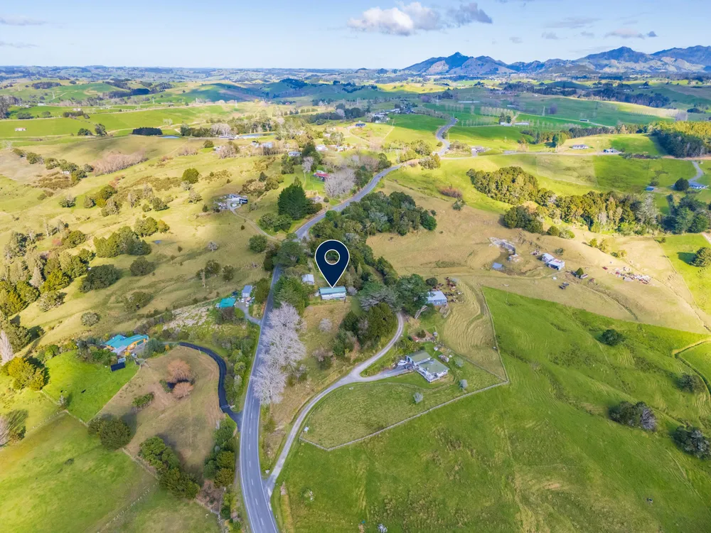 Photos of 488 Maungakaramea Road