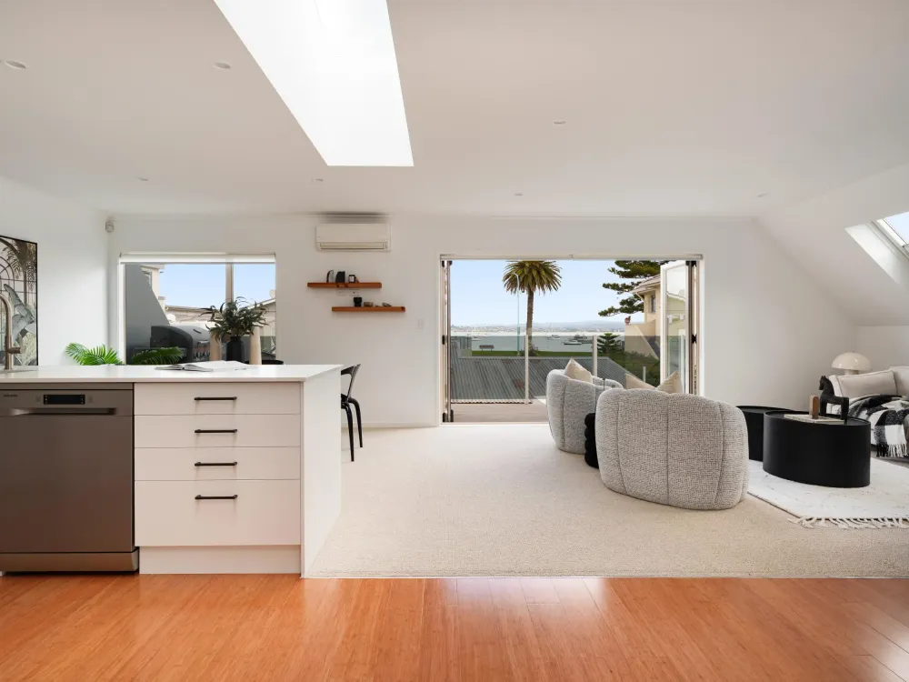 Photos of 8/3 Leinster Avenue