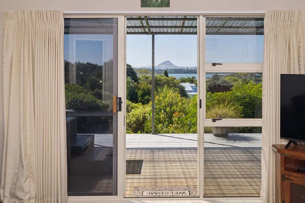 Photos of 91 Waikite Road