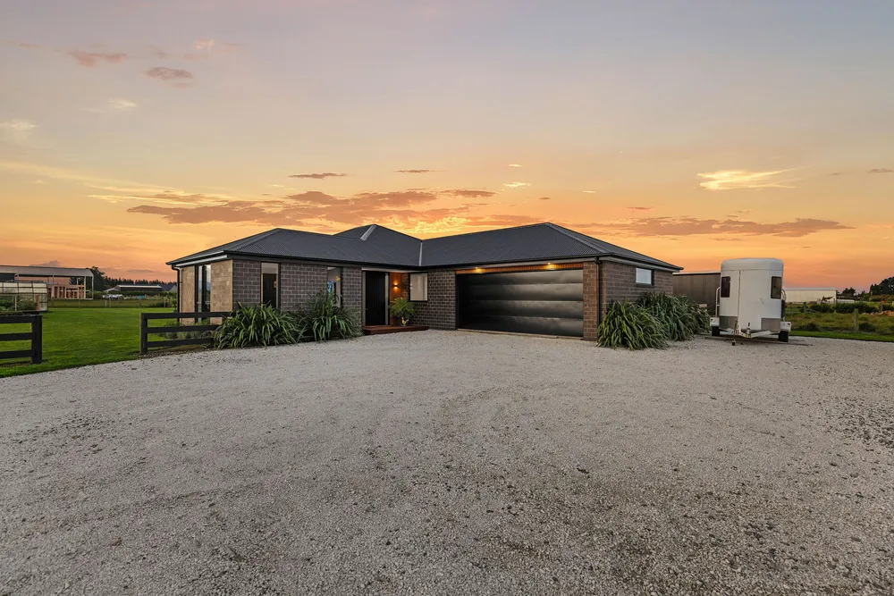 Photos of 82 McBratneys Road