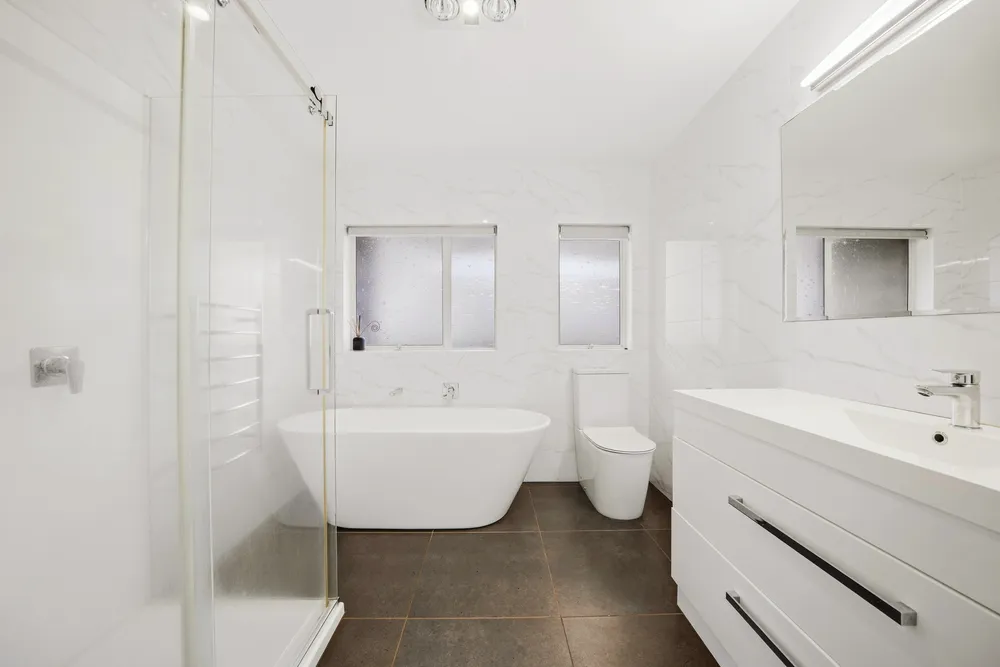 Photos of 10 Montclair Rise