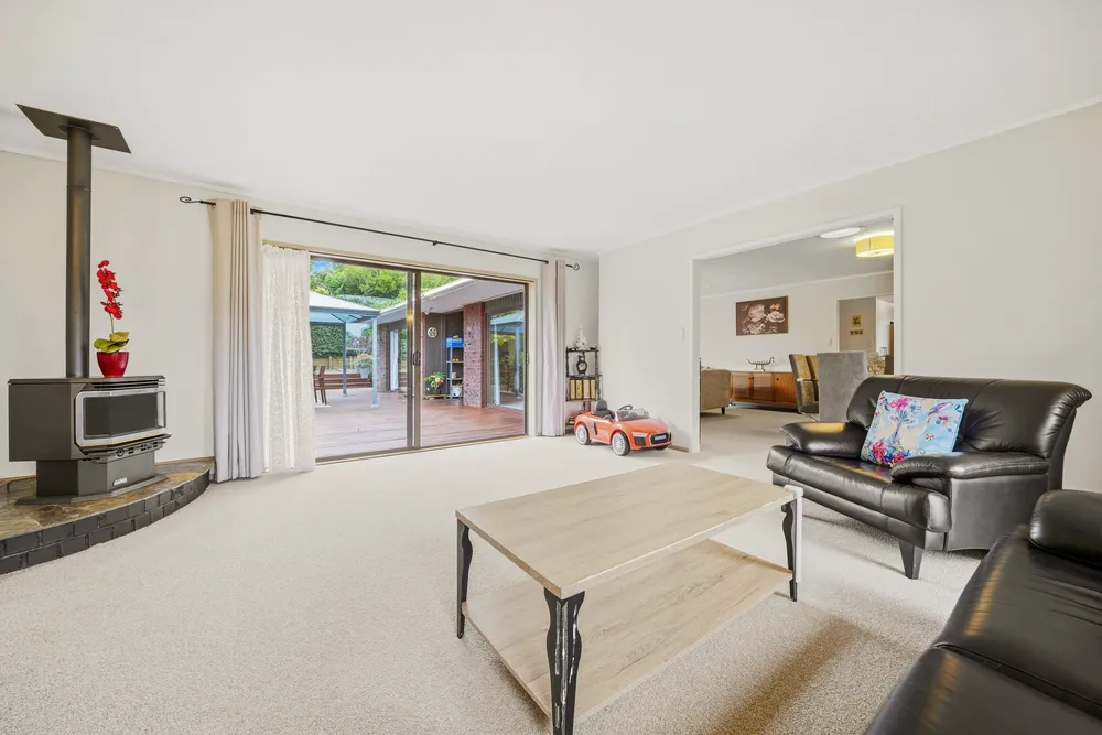 Photos of 10 Montclair Rise