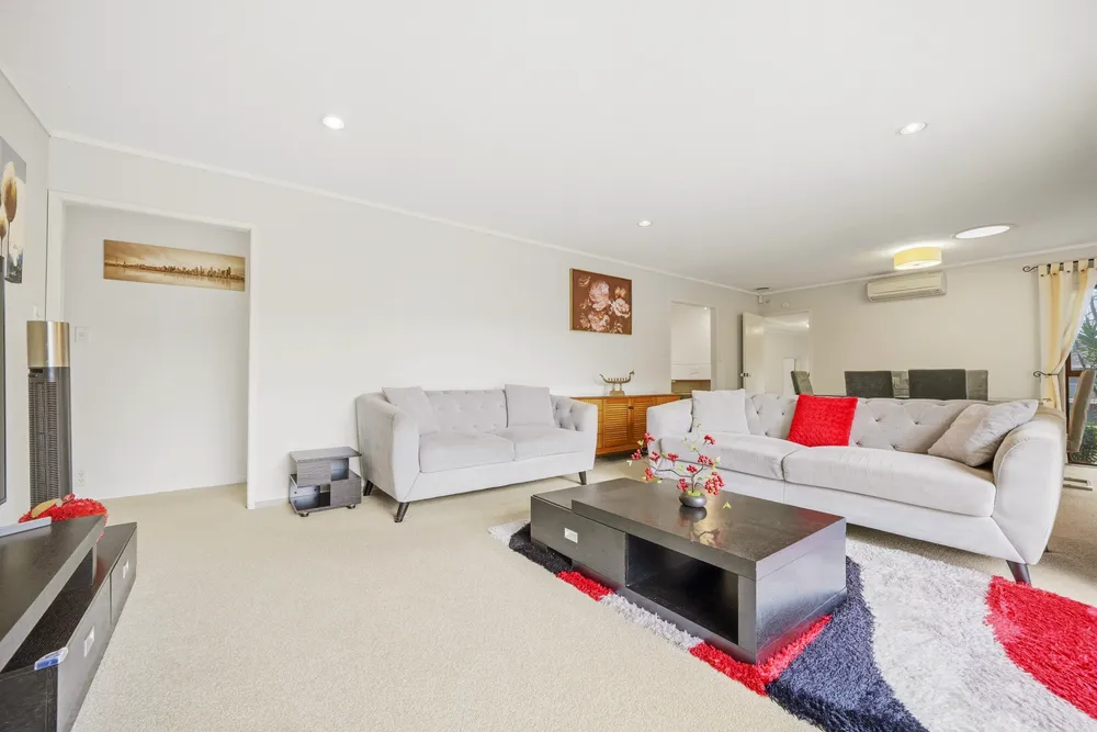 Photos of 10 Montclair Rise