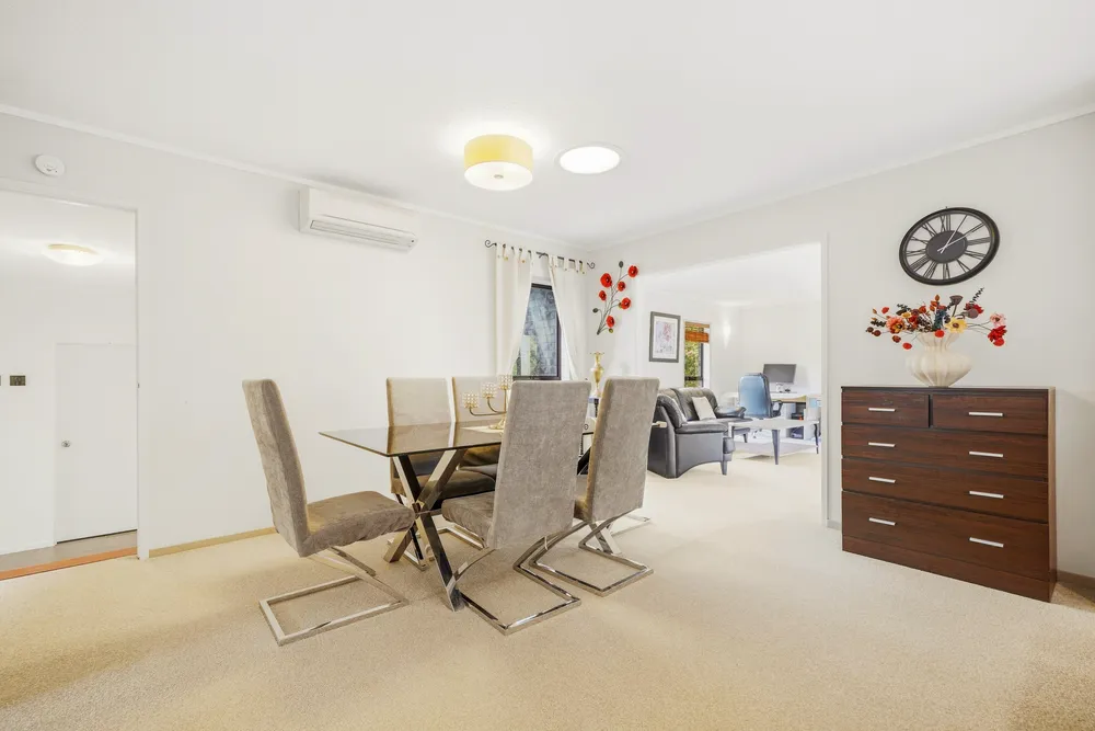 Photos of 10 Montclair Rise