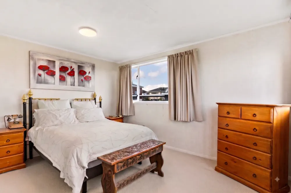 Photos of 469 Beach Road