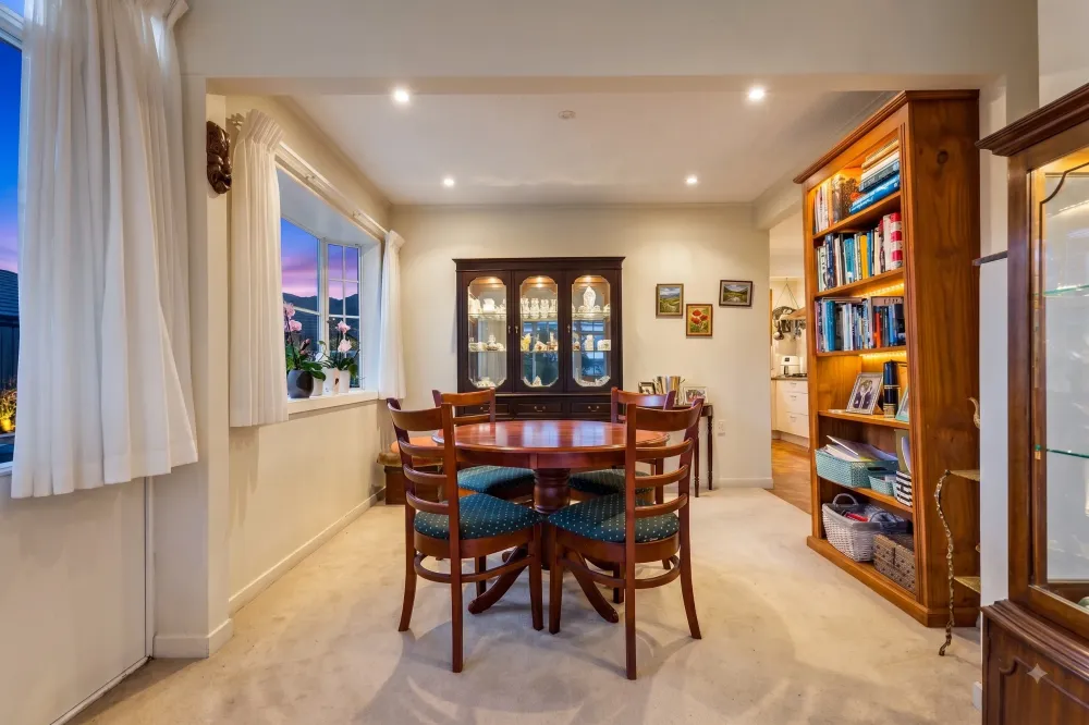 Photos of 469 Beach Road