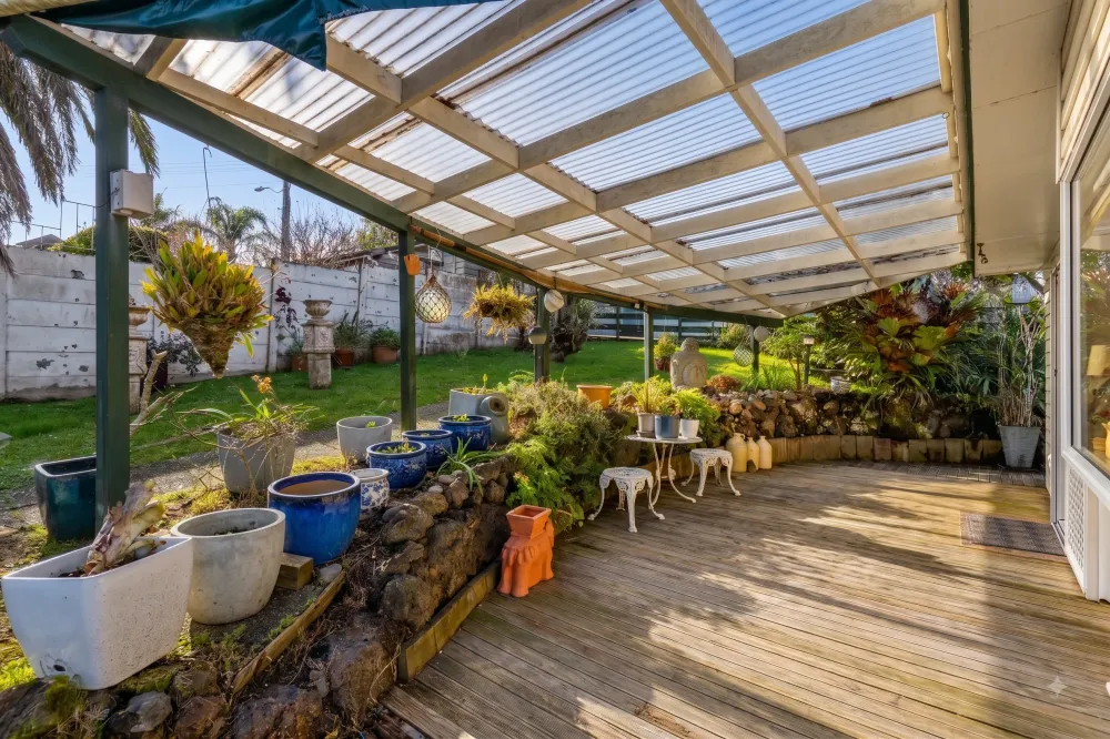 Photos of 469 Beach Road