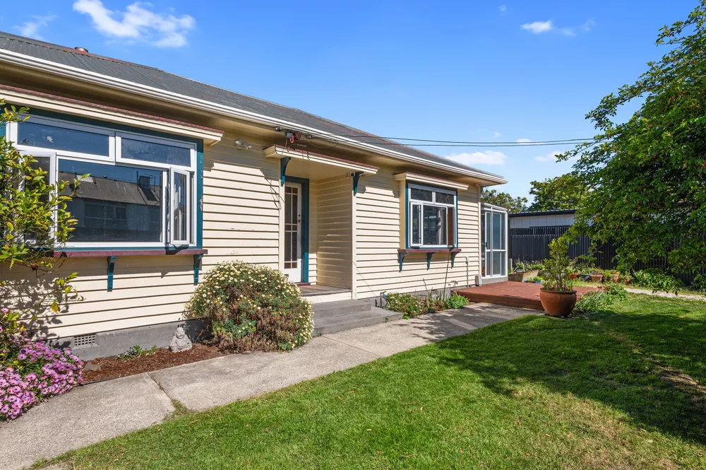 Photos of 6 Hume Street