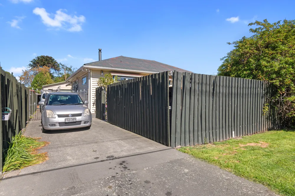Photos of 6 Hume Street