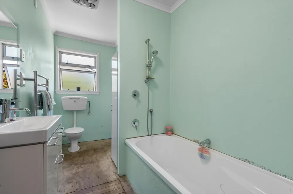 Photos of 6 Hume Street