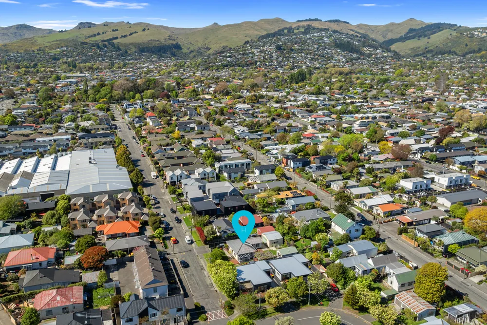 Photos of 6 Hume Street