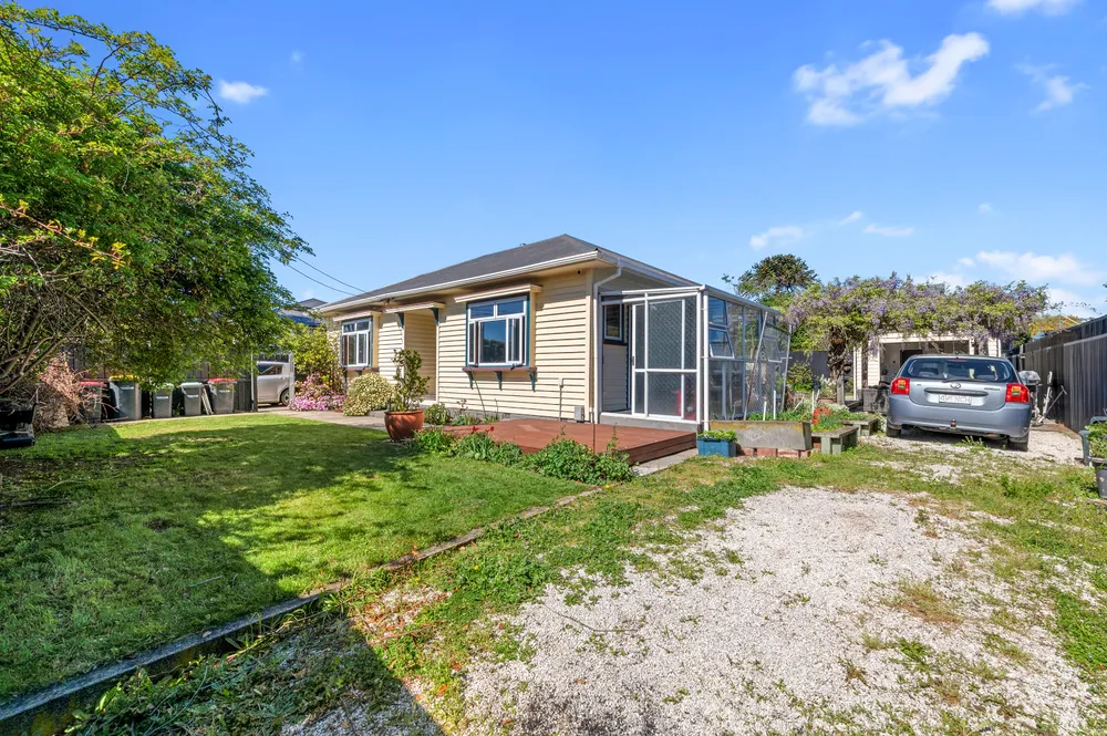 Photos of 6 Hume Street
