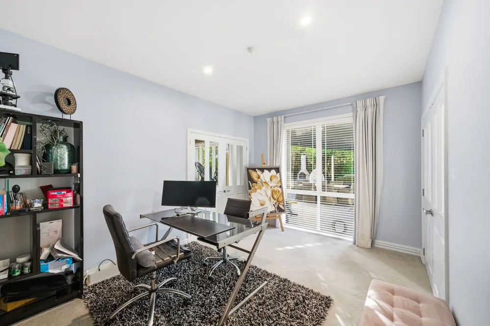Photos of 33 Lewisham Park