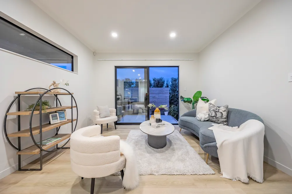 Photos of 130 Wainui Road