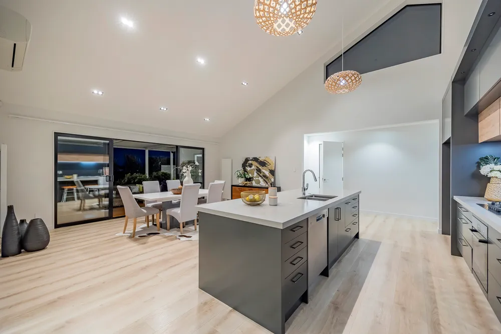 Photos of 130 Wainui Road