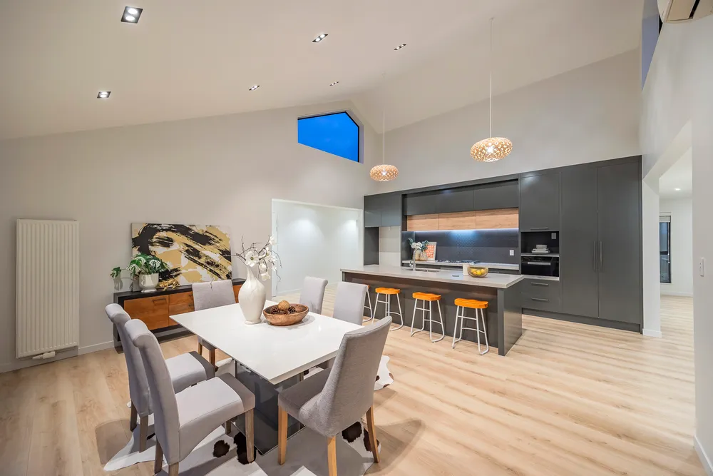 Photos of 130 Wainui Road