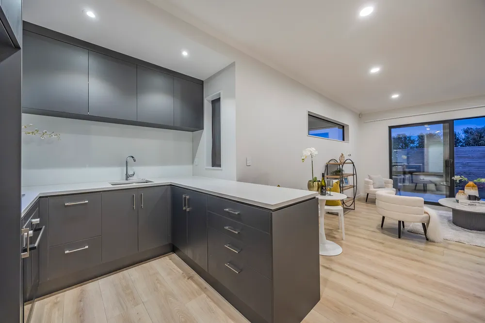 Photos of 130 Wainui Road