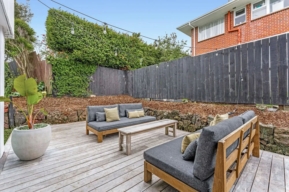 Photos of 20A Vanessa Crescent