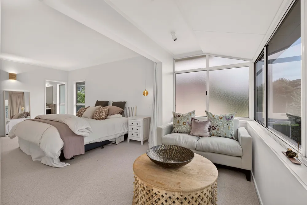 Photos of 20A Vanessa Crescent