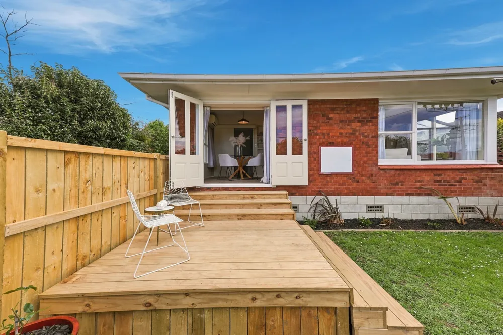 Photos of 1/5 Gordon Avenue