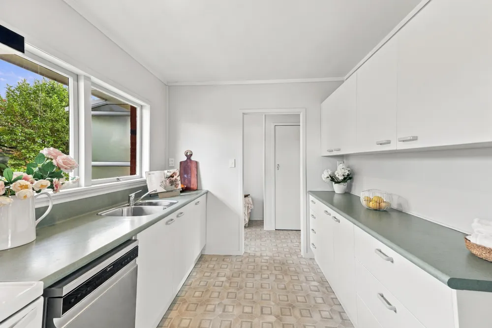 Photos of 1/5 Gordon Avenue