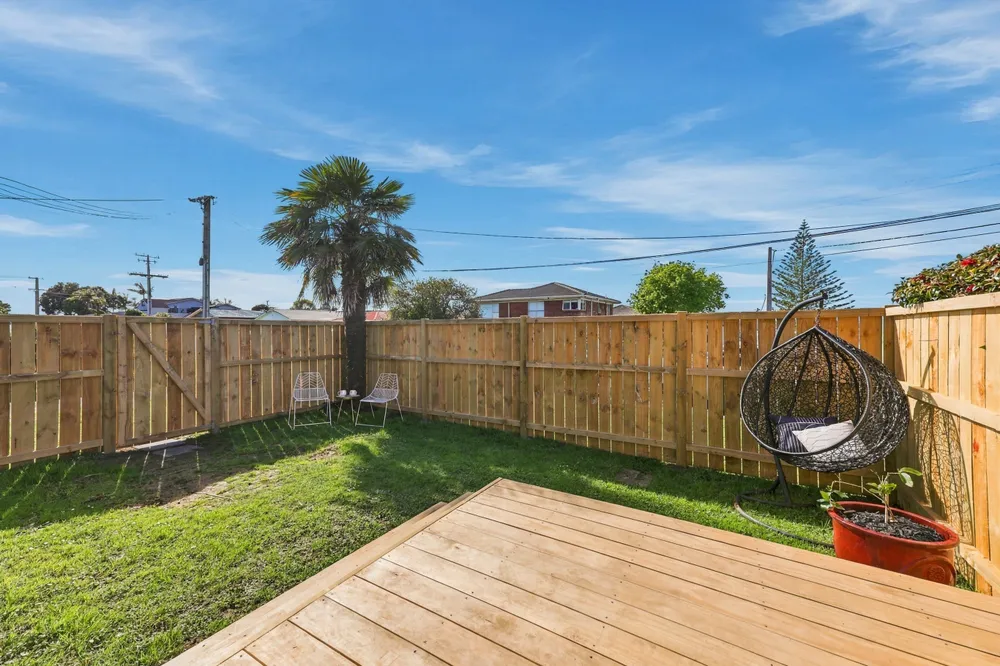Photos of 1/5 Gordon Avenue