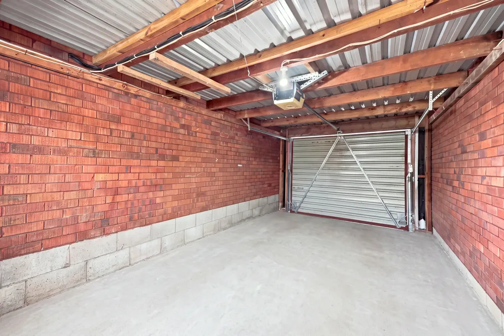Photos of 1/5 Gordon Avenue