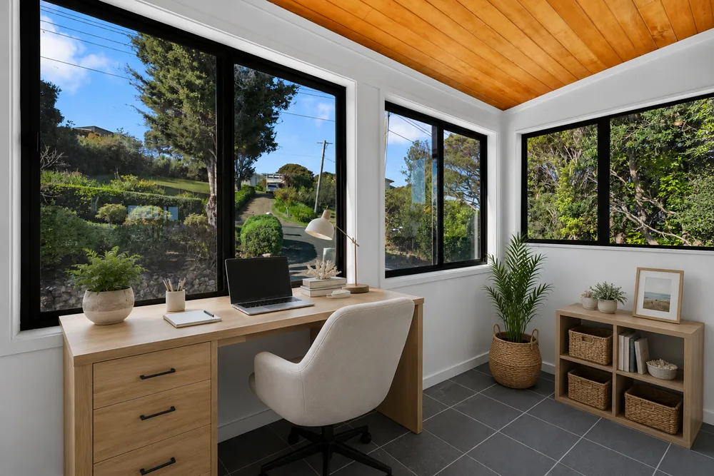 Photos of 15 Huia Street
