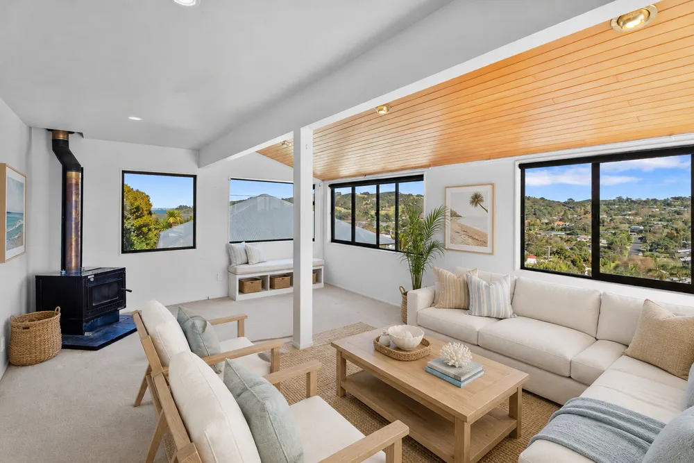Photos of 15 Huia Street