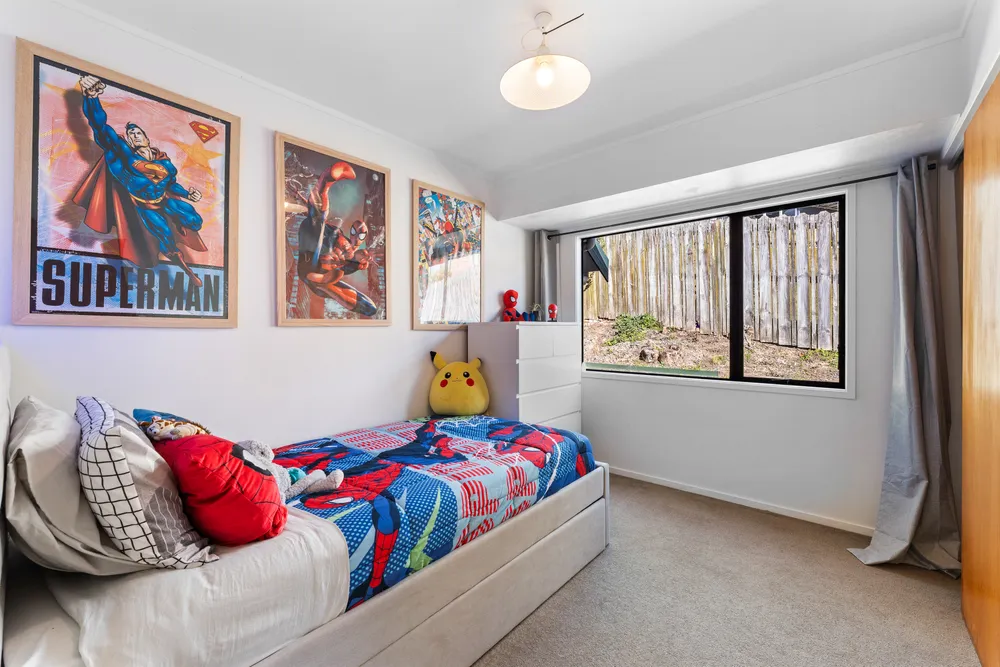 Photos of 10 Camilla Grove