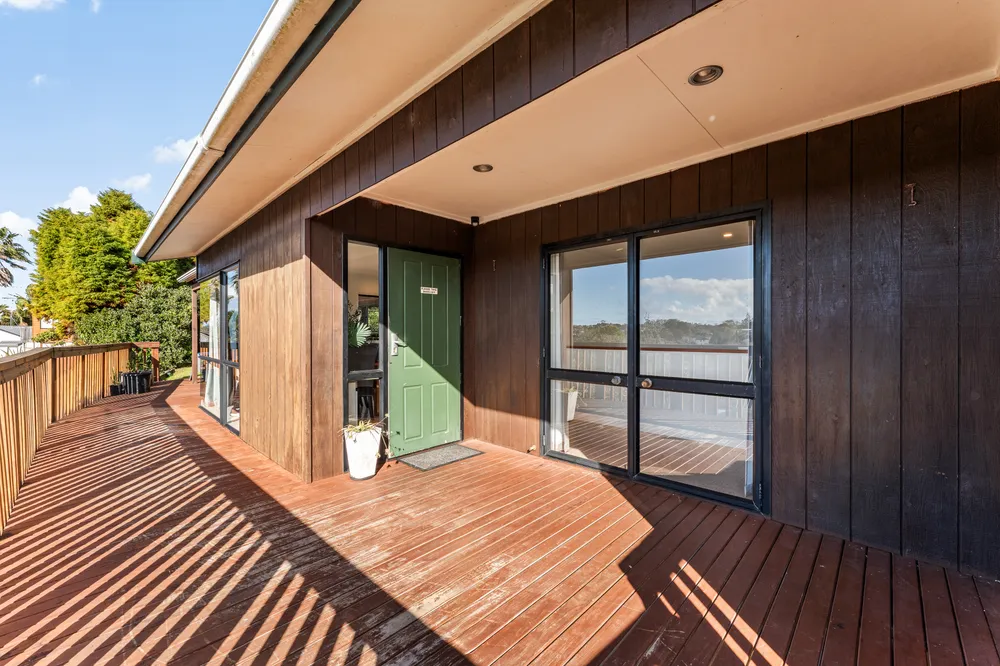 Photos of 10 Camilla Grove