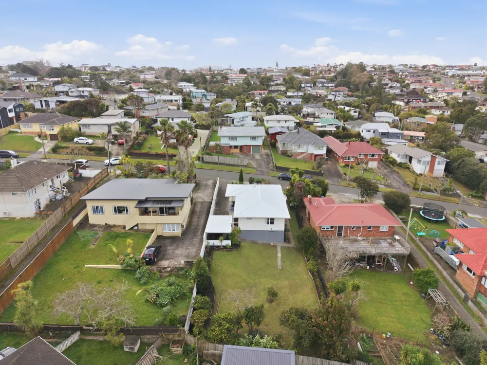 Photos of 27 Hillview Avenue