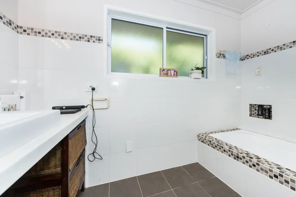 Photos of 21 Anna Watson Road