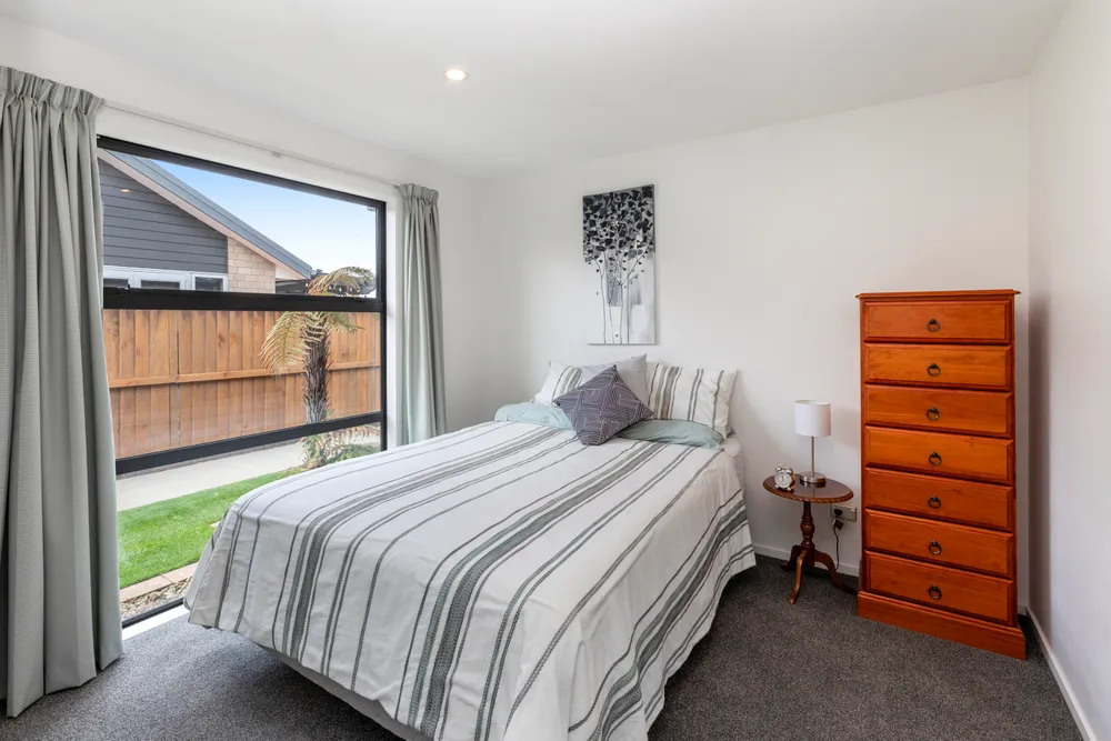 Photos of 37 Little Oaks Drive