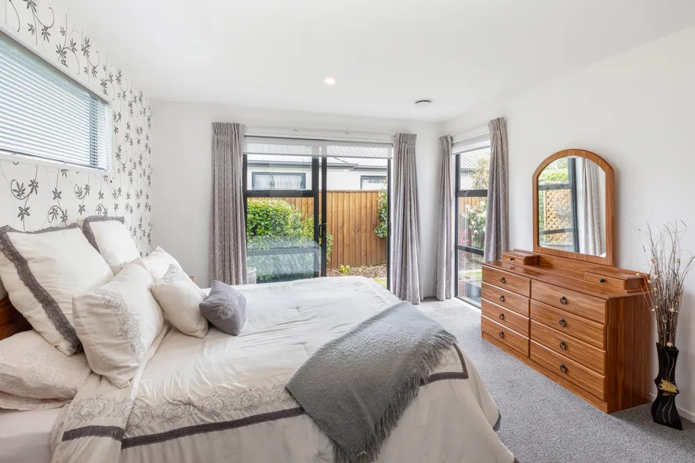 Photos of 37 Little Oaks Drive