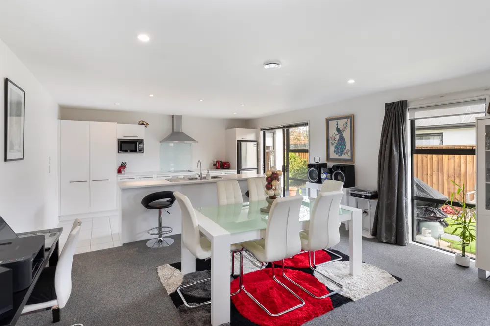 Photos of 37 Little Oaks Drive