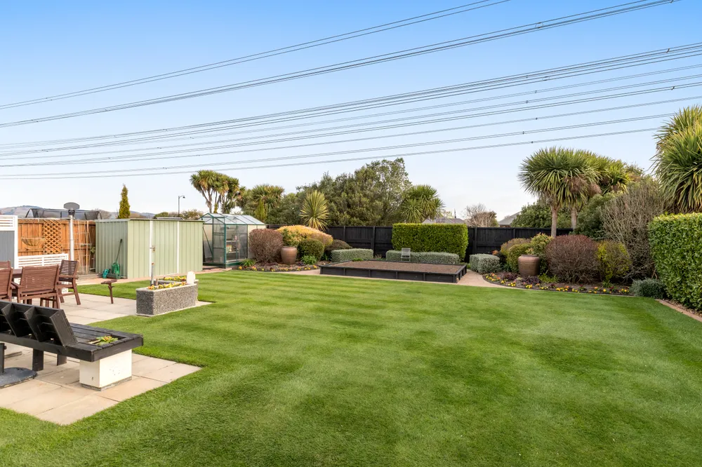 Photos of 37 Little Oaks Drive